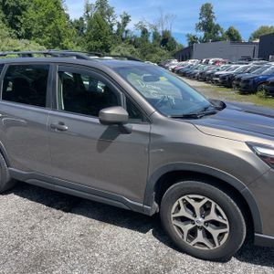 صورة مصغرة 13 لـ 2019 Subaru FORESTER PREMIUM