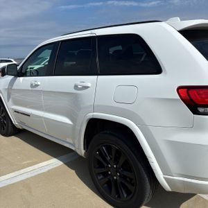 2018 JEEP GRAND CHEROKEE ALTITUDE — фото 6