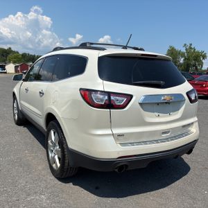 2014 Chevrolet TRAVERSE LTZ photo 5