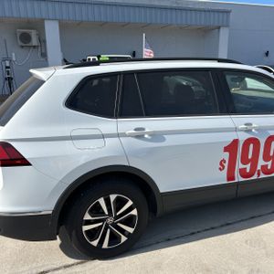 VOLKSWAGEN TIGUAN S - 9