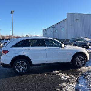 MERCEDES-BENZ GLC - 9