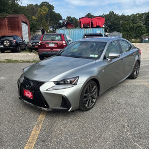 2019 Lexus IS 300 BASE — фото 1