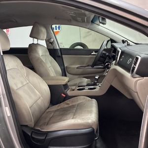 2022 KIA SPORTAGE LX thumbnail 32