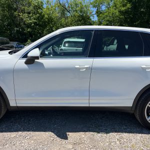 PORSCHE CAYENNE - 4