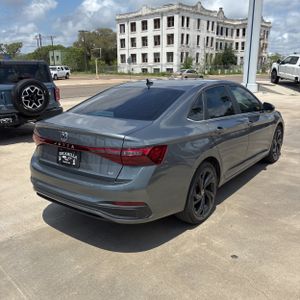 VOLKSWAGEN JETTA SE - 8