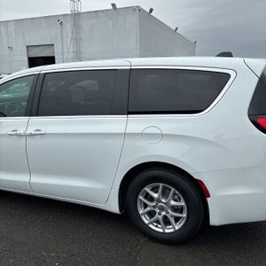 CHRYSLER PACIFICA SELECT - 6
