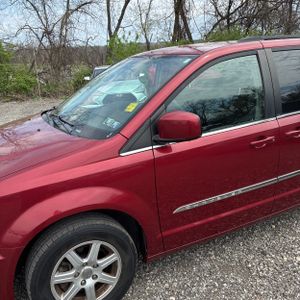 CHRYSLER TOWN & COUNTRY TOURING - 2