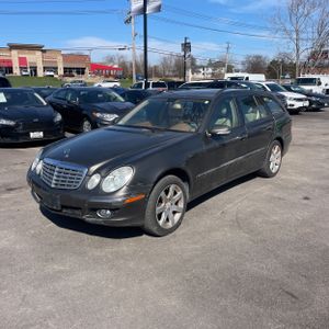 MERCEDES-BENZ E-CLASS - 1