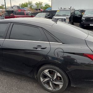 HYUNDAI ELANTRA LIMITED - 6