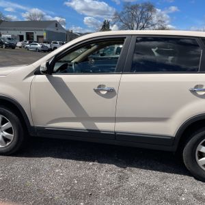 KIA SORENTO BASE - 4