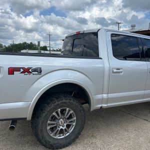 FORD F-150 LARIAT - 9