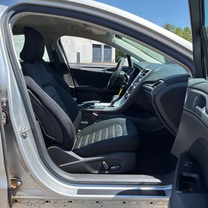2016 FORD FUSION SE thumbnail 33