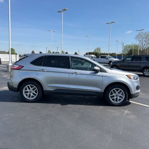 FORD EDGE SEL - 10