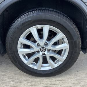 صورة مصغرة 18 لـ 2019 Nissan ROGUE SV