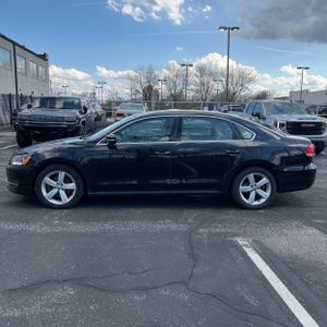 VOLKSWAGEN PASSAT 1.8T SE PZEV - 3