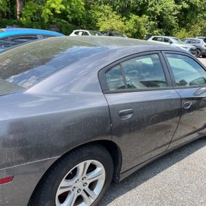 DODGE CHARGER SE - 9