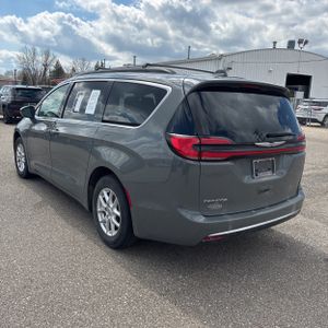 CHRYSLER PACIFICA TOURING L - 5
