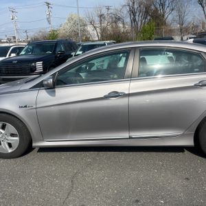 HYUNDAI SONATA HYBRID BASE - 4