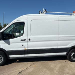 FORD TRANSIT 150 - 4