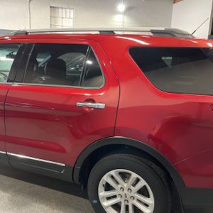 FORD EXPLORER XLT - 6