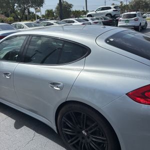 صورة 6 لـ 2016 Porsche PANAMERA 4