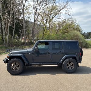 JEEP WRANGLER GOLDEN EAGLE - 2