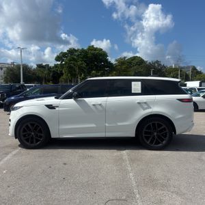 صورة 3 لـ 2023 LAND Rover RANGE ROVER SPORT P400 DYNAMIC SE