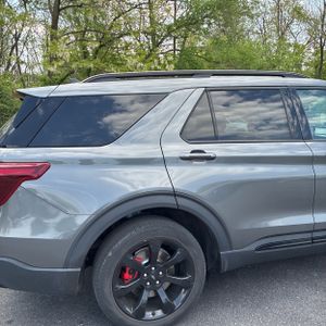 FORD EXPLORER ST - 9