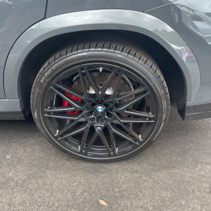 2025 BMW X6 M 缩略图 17