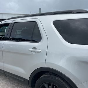FORD EXPLORER XLT - 6
