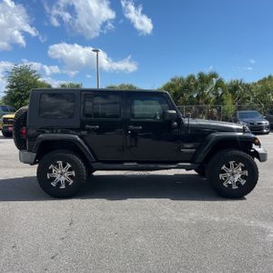 JEEP WRANGLER UNLIMITED SAHARA - 10