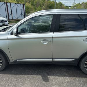 MITSUBISHI OUTLANDER SEL 2.4 S-AWC - 4