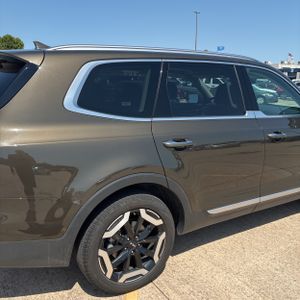 صورة 9 لـ 2025 KIA TELLURIDE S