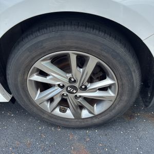 صورة مصغرة 18 لـ 2019 KIA OPTIMA LX