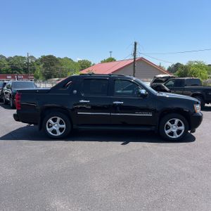 CHEVROLET AVALANCHE LTZ BLACK DIAMOND - 10