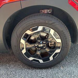 2025 Hyundai SANTA FE SEL 照片 18