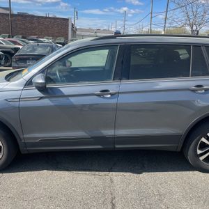 VOLKSWAGEN TIGUAN S 4MOTION - 4