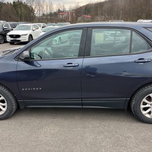 CHEVROLET EQUINOX LS - 4