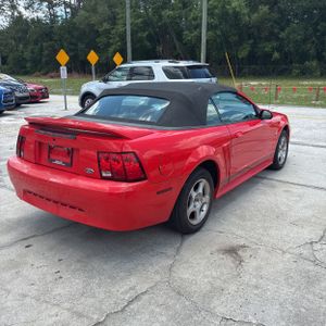 FORD MUSTANG BASE - 8