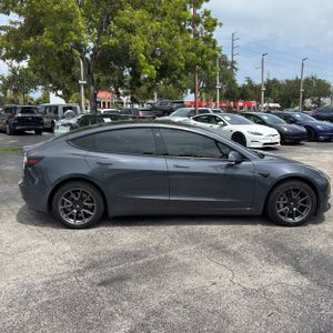 2021 Tesla MODEL 3 STANDARD RANGE PLUS 照片 10
