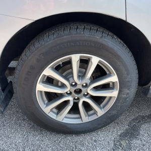 2015 Nissan PATHFINDER SV — миниатюра 12