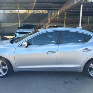 2014 Acura ILX 2.0L 照片 3