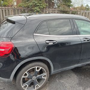 MERCEDES-BENZ GLA - 9