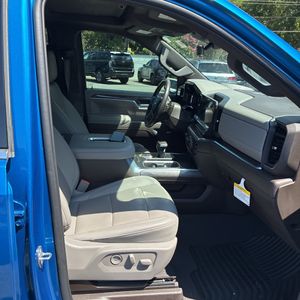 2022 Chevrolet SILVERADO 1500 LTZ thumbnail 30