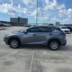صورة 3 لـ 2021 Lexus NX 300 BASE