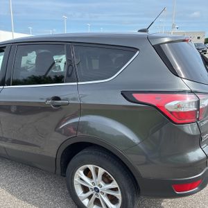 FORD ESCAPE SE - 6