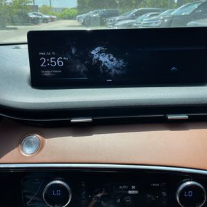 2022 Genesis GV70 2.5T STANDARD thumbnail 38