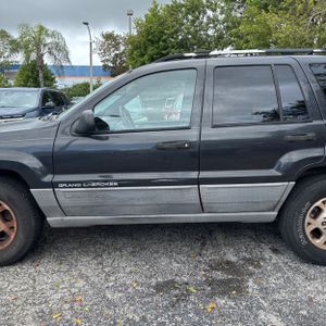 JEEP GRAND CHEROKEE LAREDO - 4