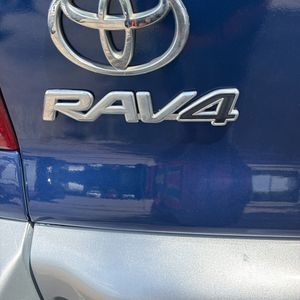 2005 Toyota RAV4 BASE — миниатюра 23