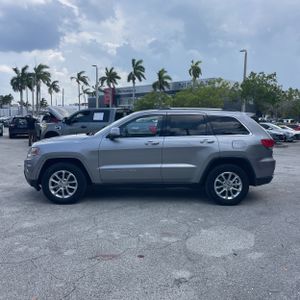 2014 JEEP GRAND CHEROKEE LAREDO photo 3